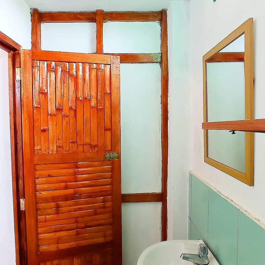 Hostal Puerto Engabao "El Surf Shelter" Exterior photo