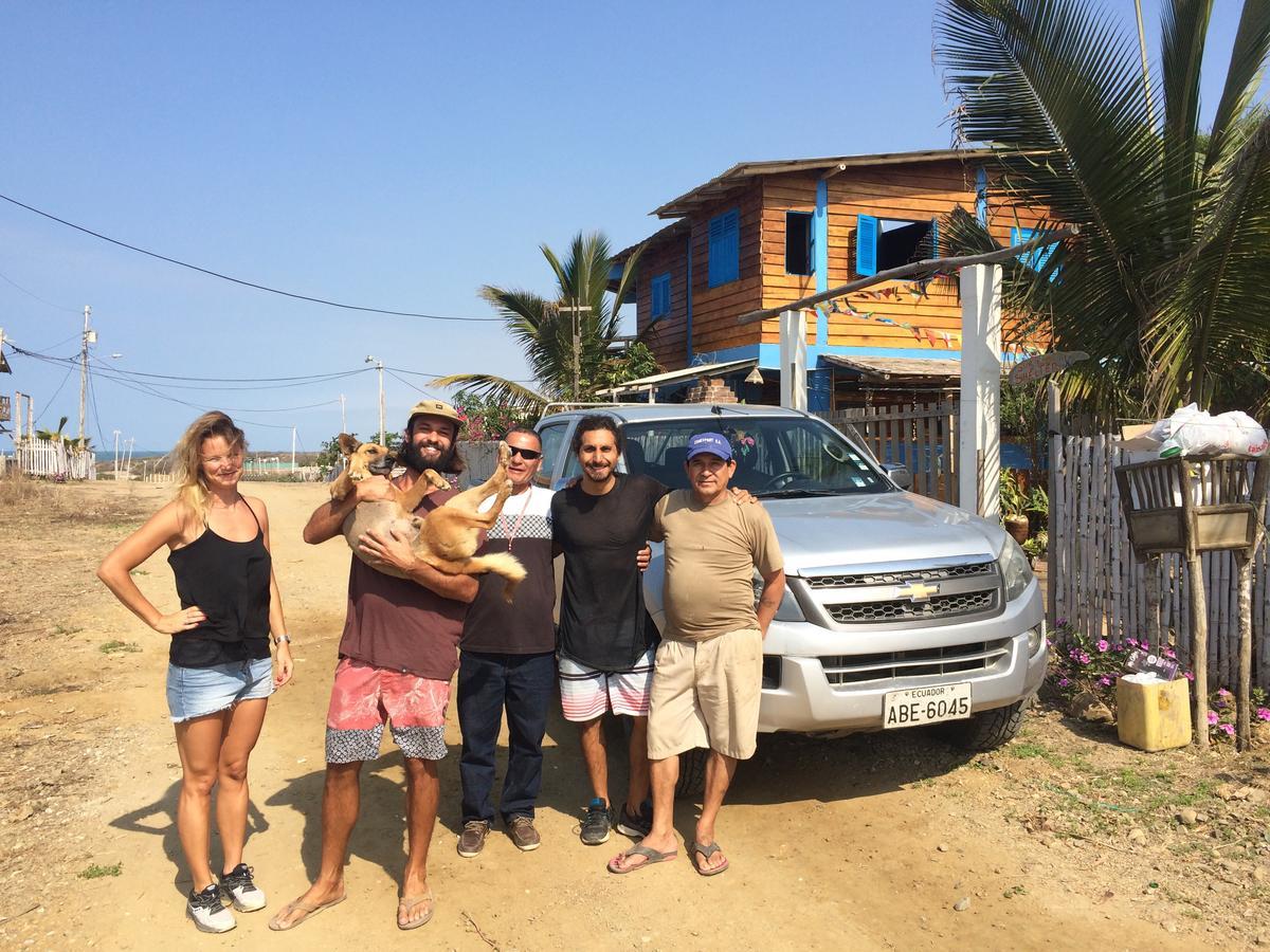 Hostal Puerto Engabao "El Surf Shelter" Exterior photo