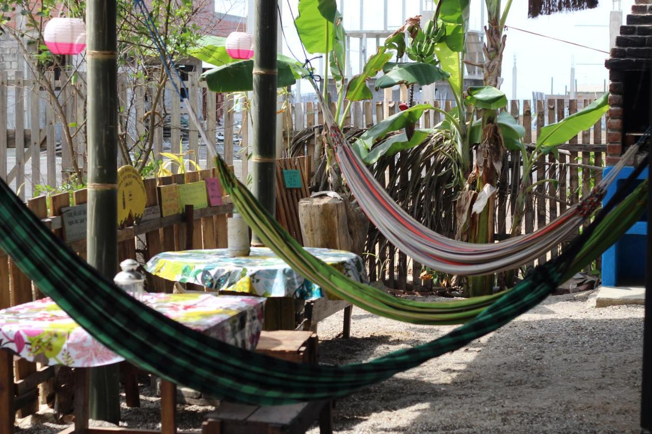 Hostal Puerto Engabao "El Surf Shelter" Exterior photo