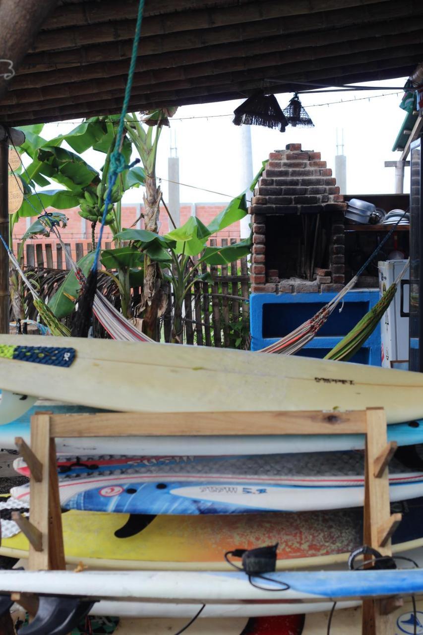 Hostal Puerto Engabao "El Surf Shelter" Exterior photo